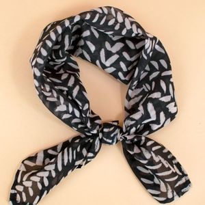 Sseko Designs Chiffon Bandana in Kawa Print, New in Package